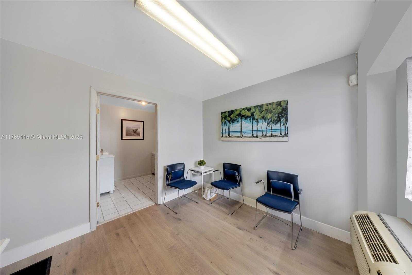 Small Image of 10680 NORTH WEST 123RD ST RD #101, Medley Number 14