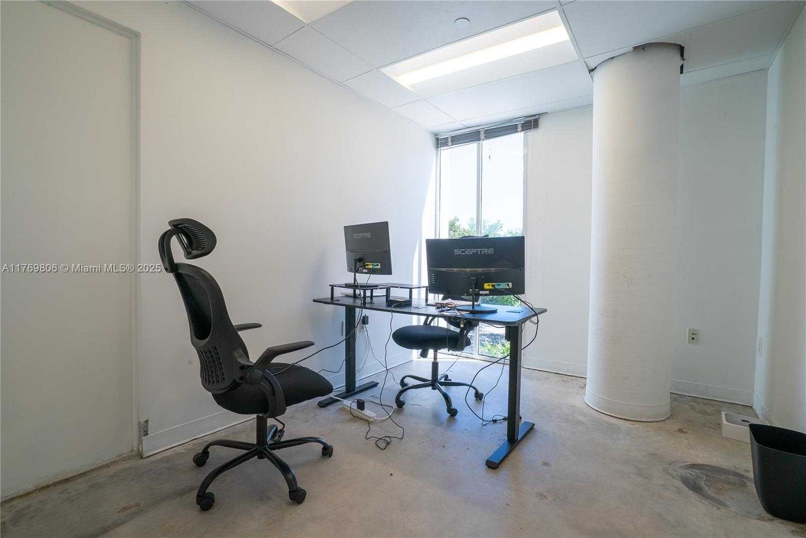 Small Image of 4300 BISCAYNE BLVD #201, Miami Number 9