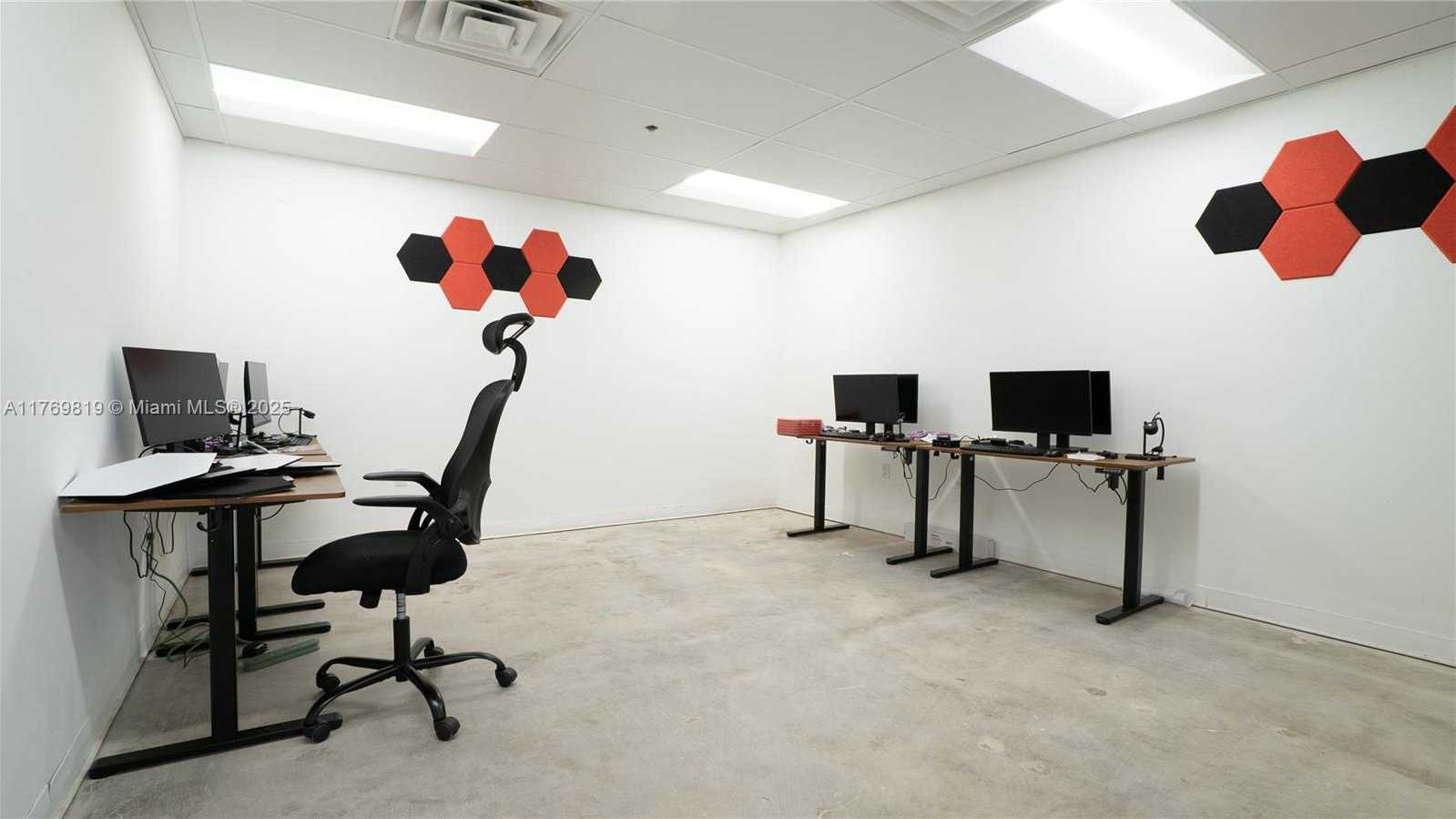 Small Image of 4300 BISCAYNE BLVD #201, Miami Number 10