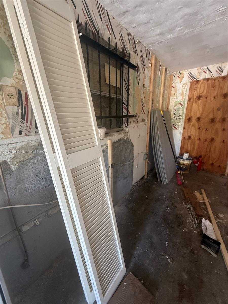 Small Image of 701 NORTH EAST 14 AVENUE, Okeechobee Number 8