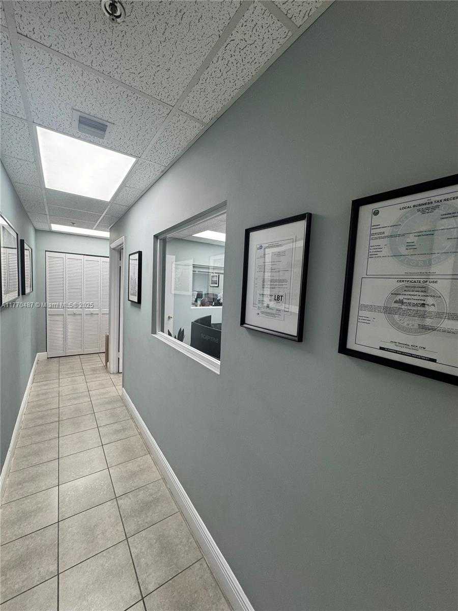Small Image of 2300 NORTH WEST 94TH AVE #209, Doral Number 10