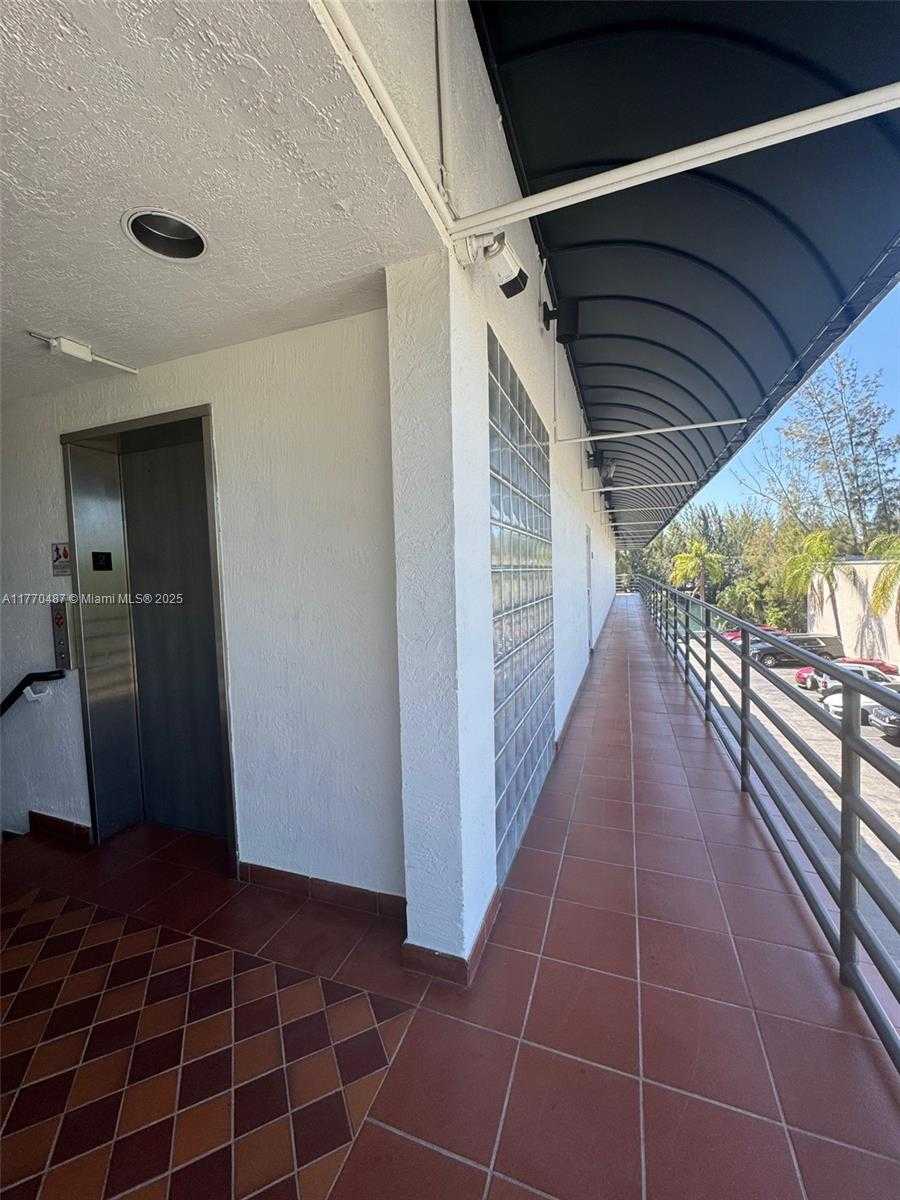 Small Image of 2300 NORTH WEST 94TH AVE #209, Doral Number 2