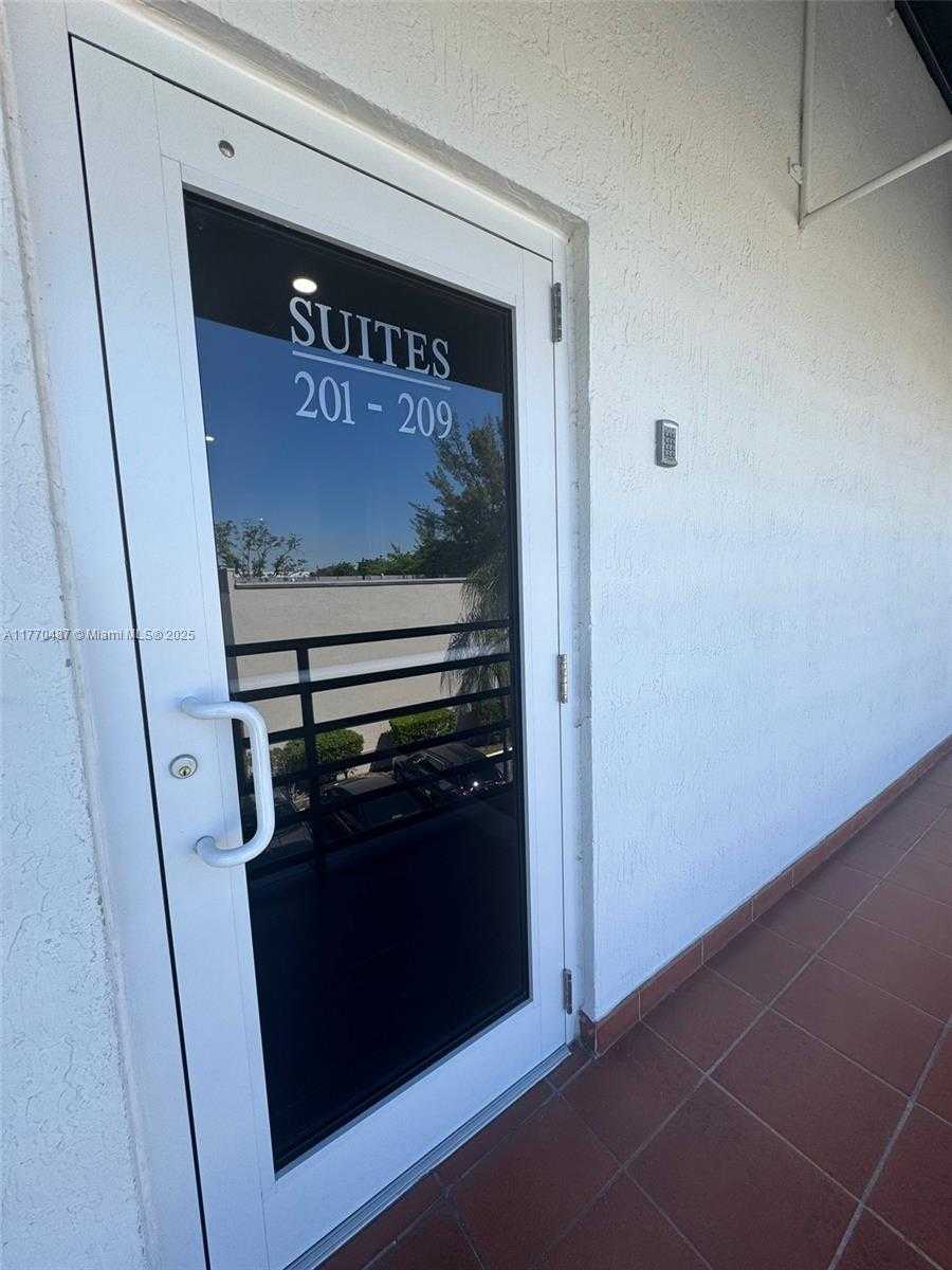 Small Image of 2300 NORTH WEST 94TH AVE #209, Doral Number 5