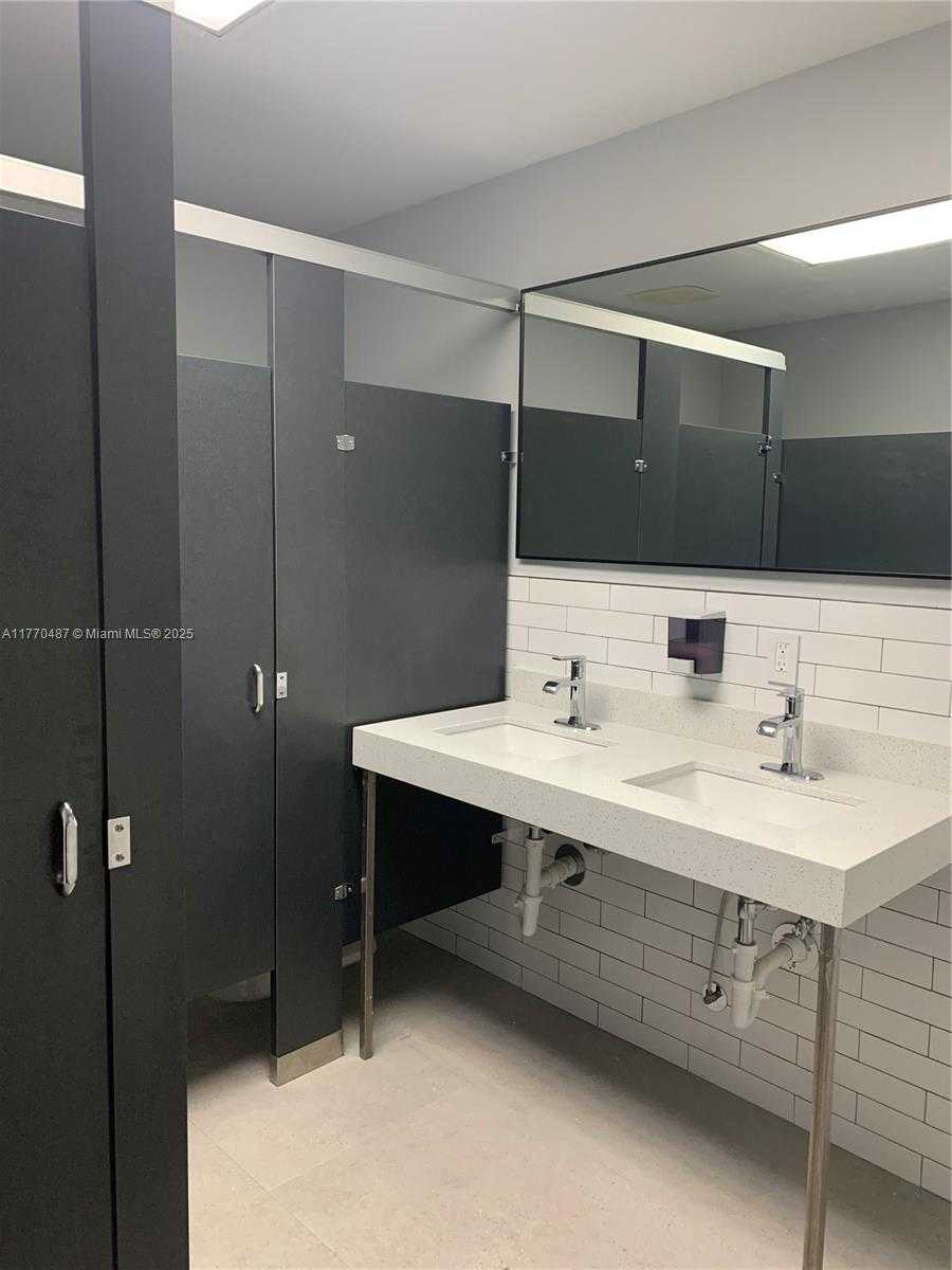 Small Image of 2300 NORTH WEST 94TH AVE #209, Doral Number 6