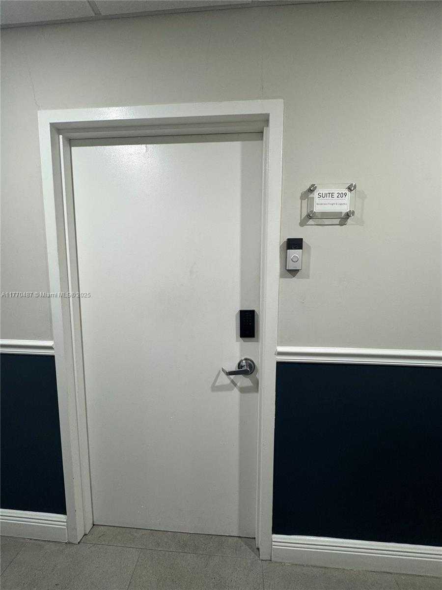 Small Image of 2300 NORTH WEST 94TH AVE #209, Doral Number 7