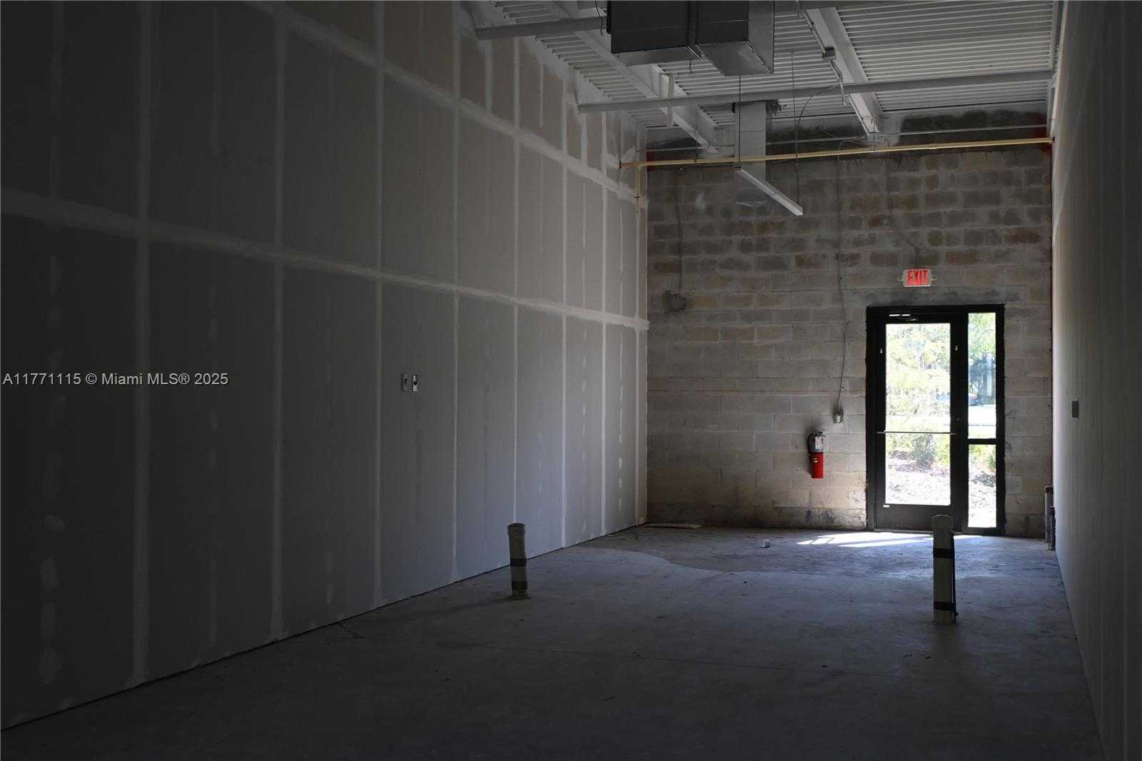 Small Image of 3370 ROUSE RD #109, Orlando Number 12