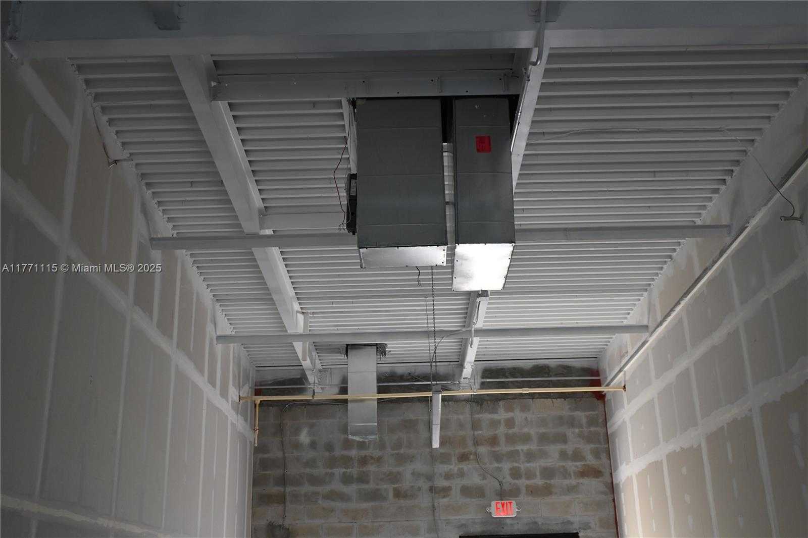 Small Image of 3370 ROUSE RD #109, Orlando Number 18