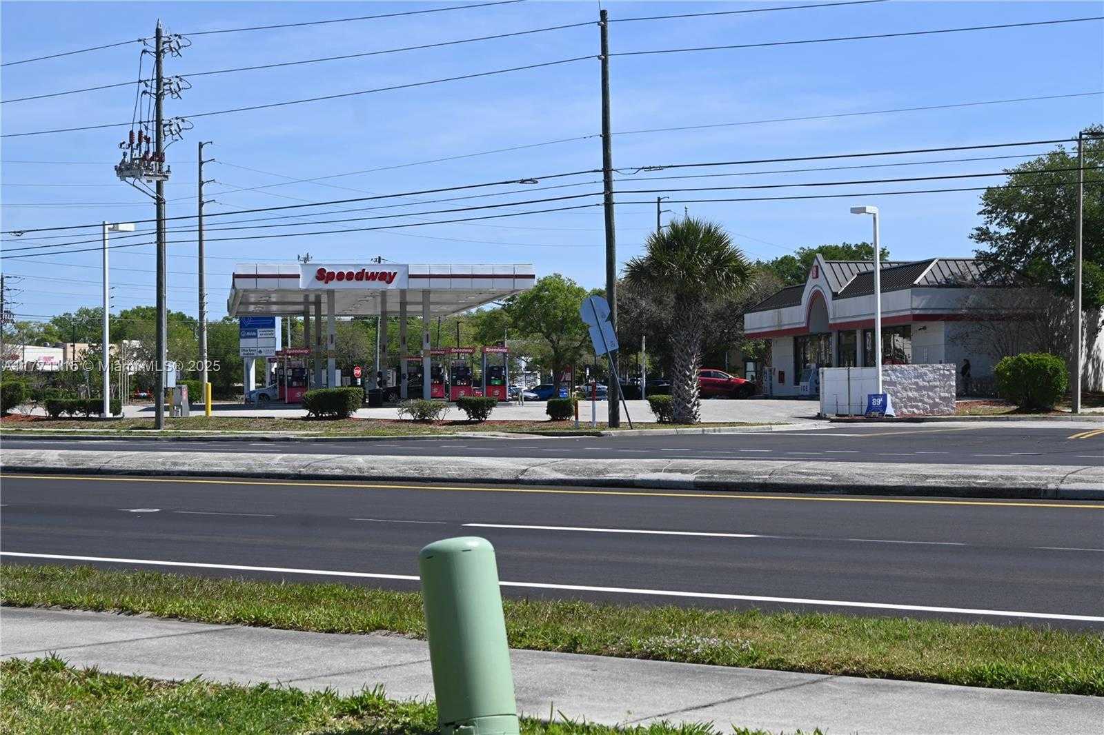Small Image of 3370 ROUSE RD #109, Orlando Number 25