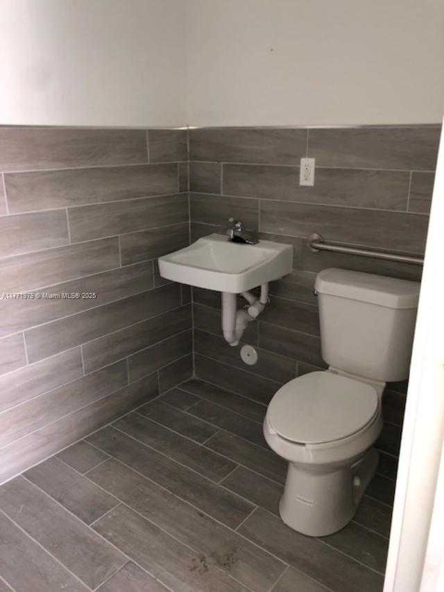 Small Image of 2201 NORTH WEST 27TH AVE #2201, Miami Number 4