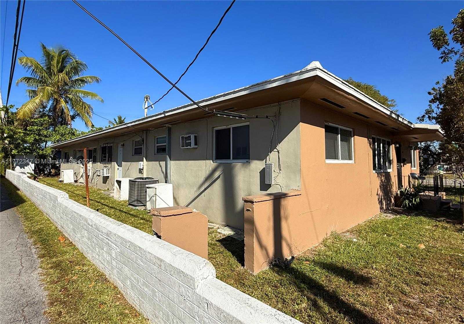 Small Image of 5898 NORTH EAST 4TH CT, Miami Number 5