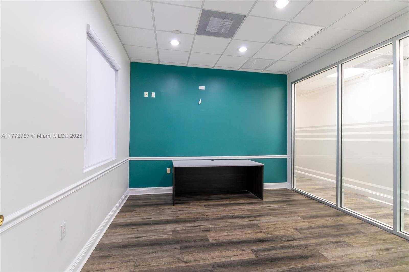 Small Image of 9009 NORTH WEST 2ND ST, Pembroke Pines Number 10