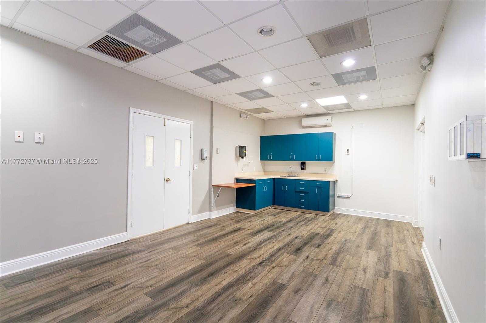 Small Image of 9009 NORTH WEST 2ND ST, Pembroke Pines Number 15