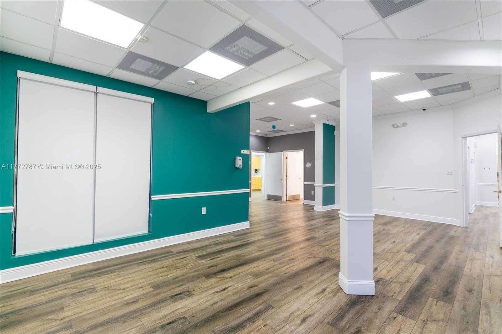 Small Image of 9009 NORTH WEST 2ND ST, Pembroke Pines Number 24