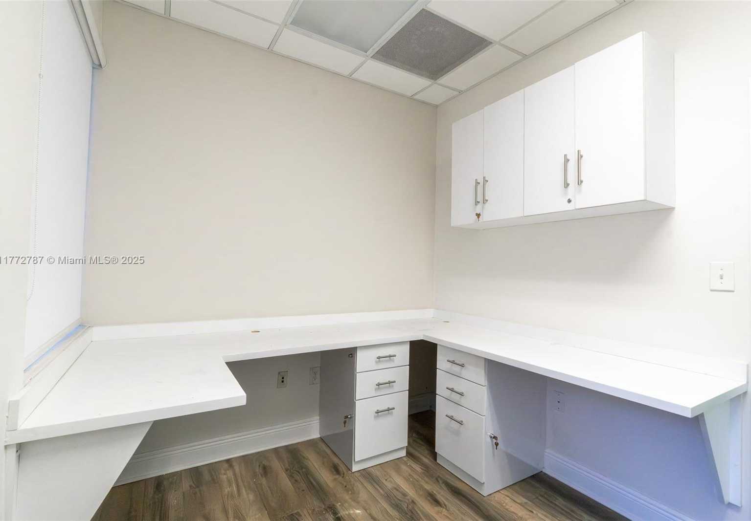 Small Image of 9009 NORTH WEST 2ND ST, Pembroke Pines Number 4