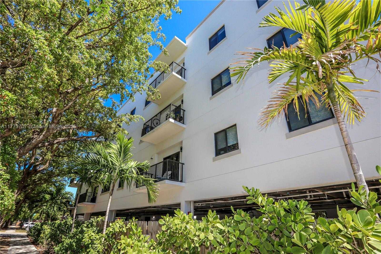 Small Image of 1950 FLETCHER ST, Hollywood Number 34