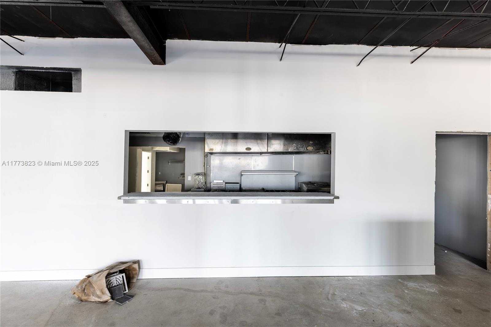 Small Image of 4204 NORTH WEST 2ND AVE, Miami Number 11