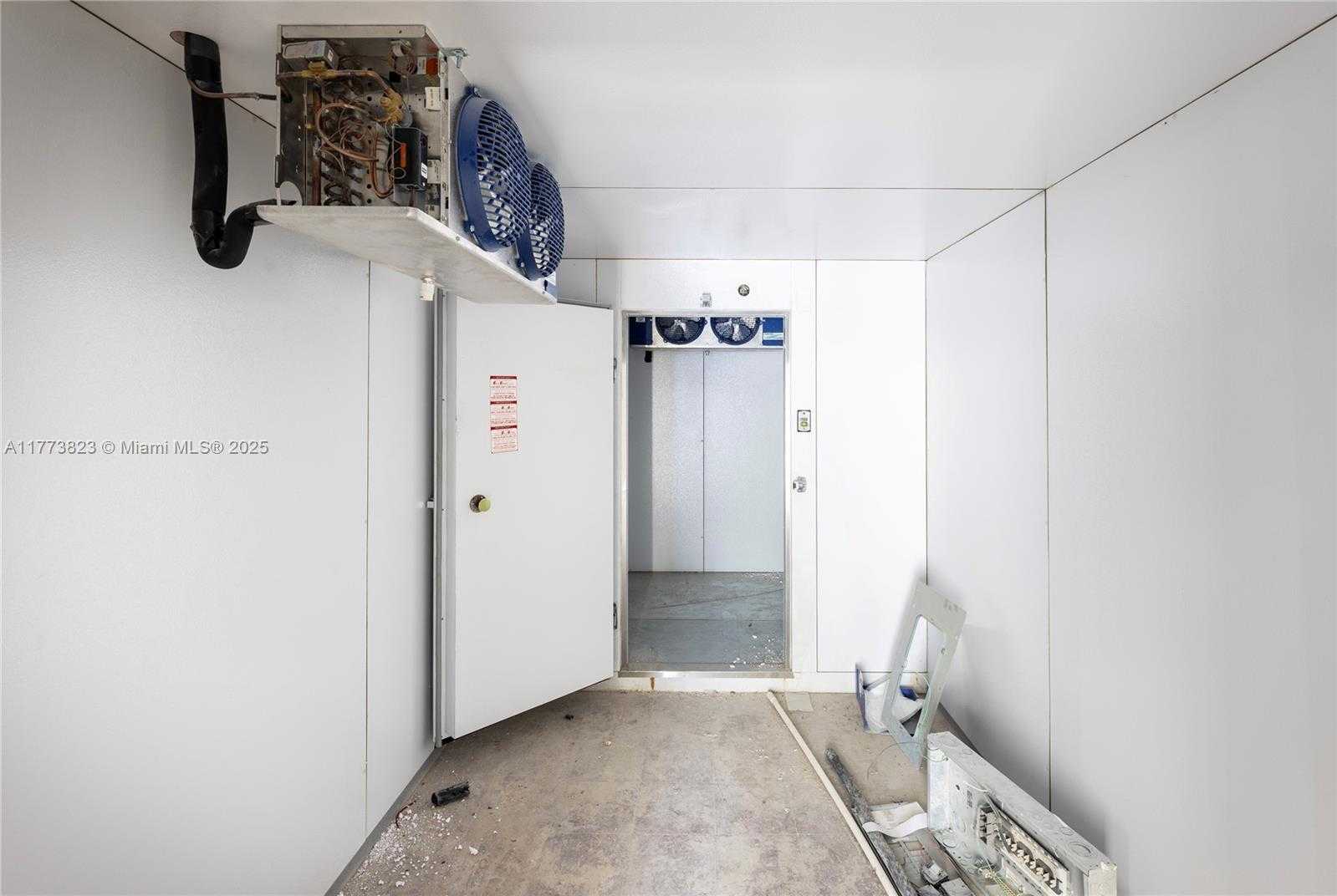 Small Image of 4204 NORTH WEST 2ND AVE, Miami Number 14