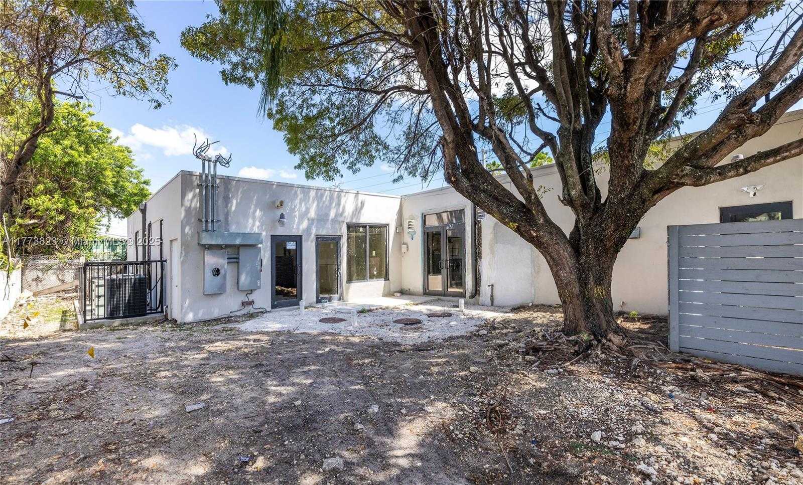 Small Image of 4204 NORTH WEST 2ND AVE, Miami Number 16