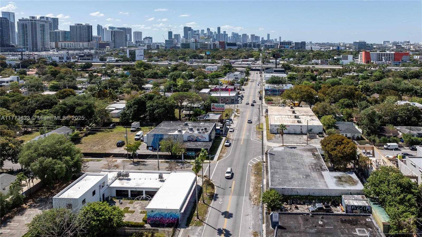 Small Image of 4204 NORTH WEST 2ND AVE, Miami Number 27