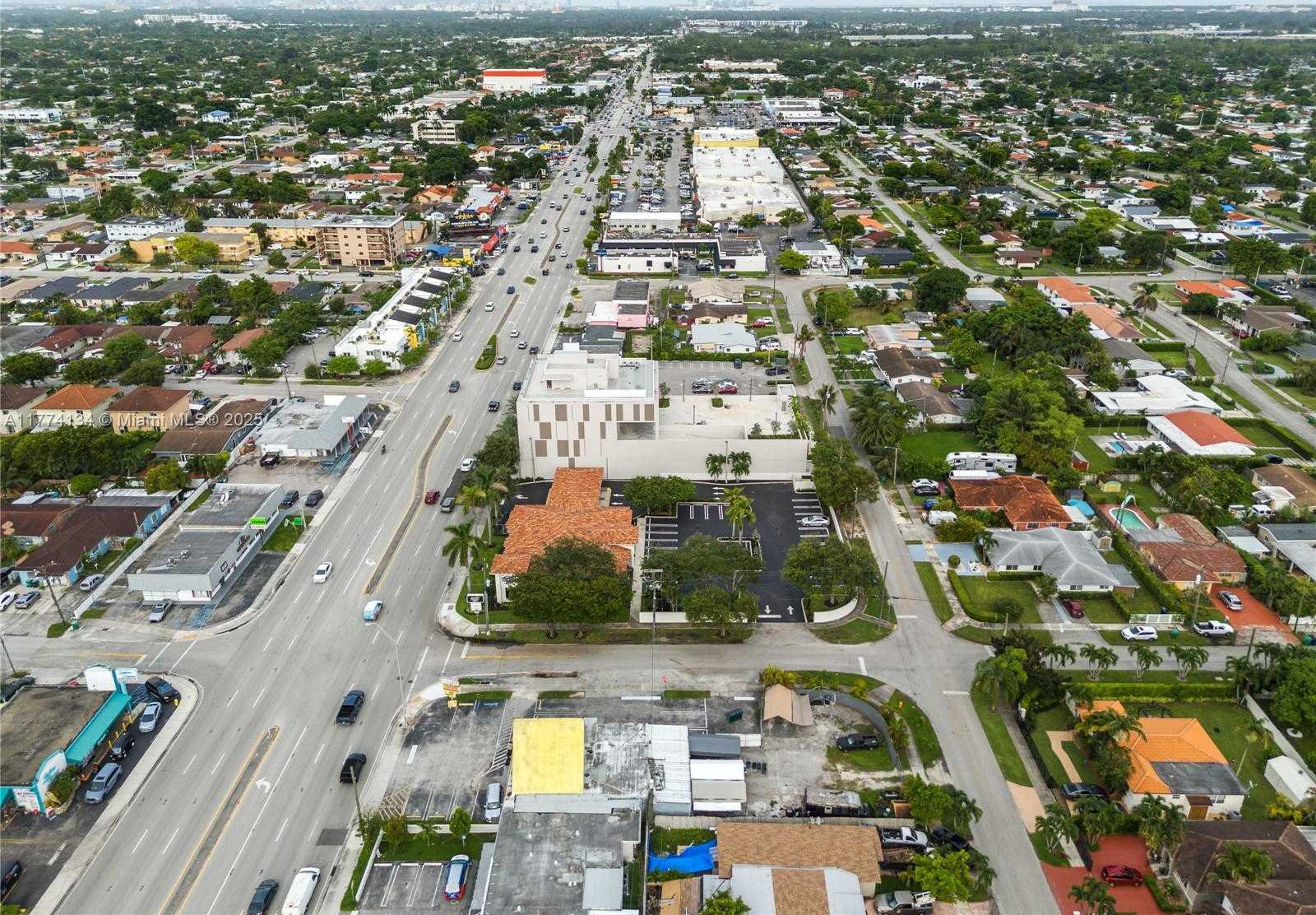 Small Image of 8966 SOUTH WEST 40TH ST, Miami Number 12