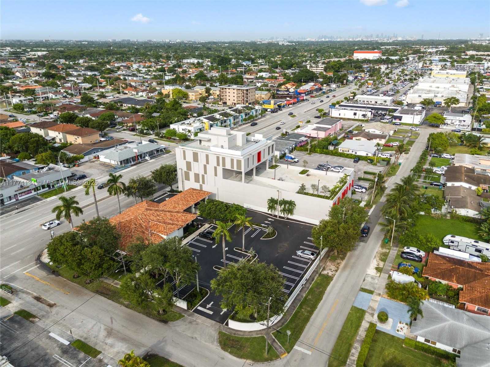 Small Image of 8966 SOUTH WEST 40TH ST, Miami Number 9