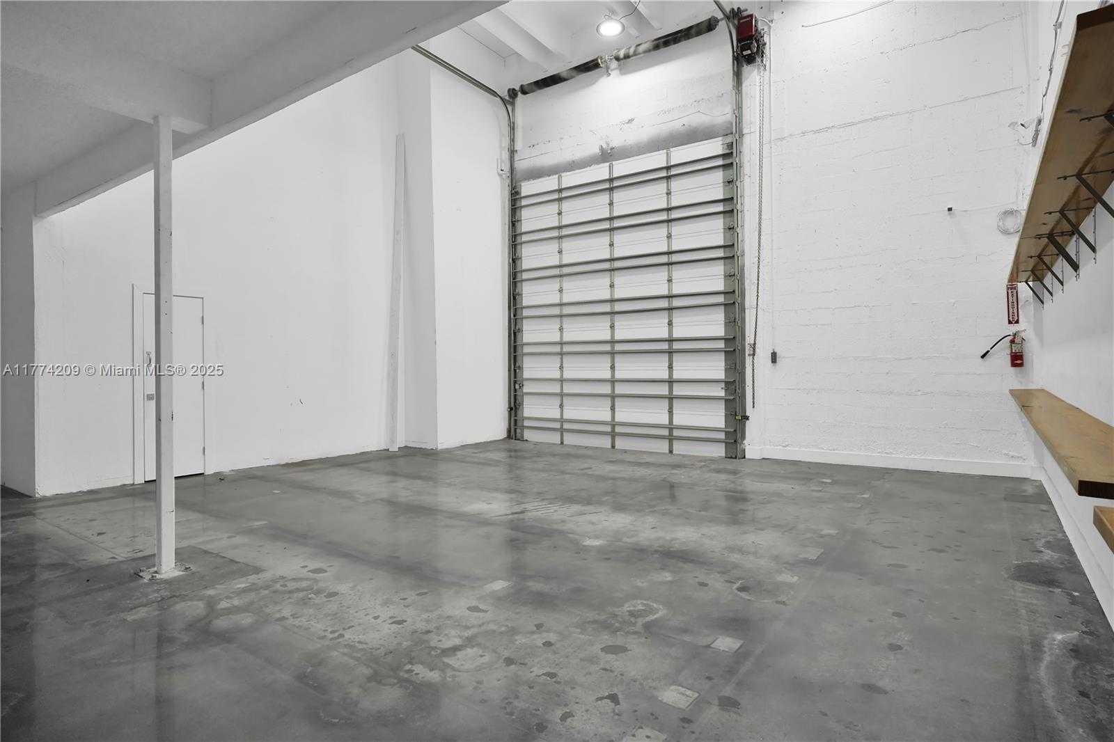 Imagen de Pequeño Objeto