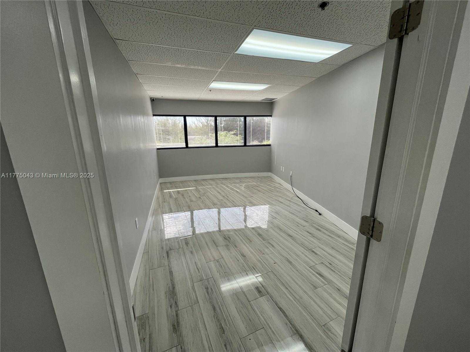 Small Image of 9600 NORTH WEST 25TH ST #4G, Doral Number 3
