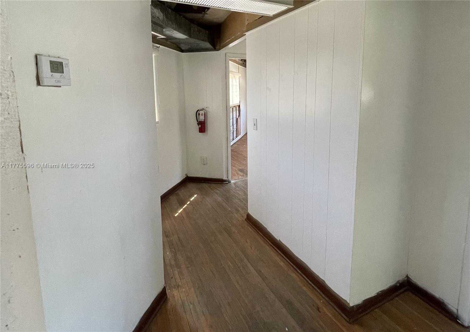 Small Image of 595 NORTH WEST 91ST ST, Miami Number 8