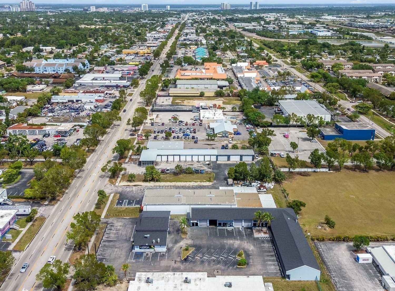 Small Image of 3775 FOWLER ST, Fort Myers Number 17