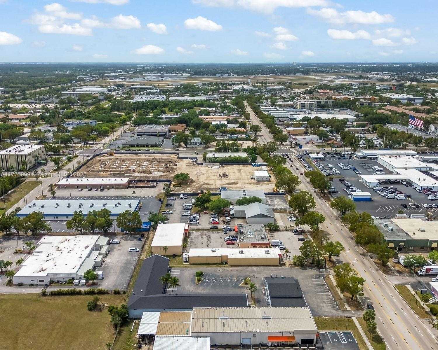 Small Image of 3775 FOWLER ST, Fort Myers Number 21