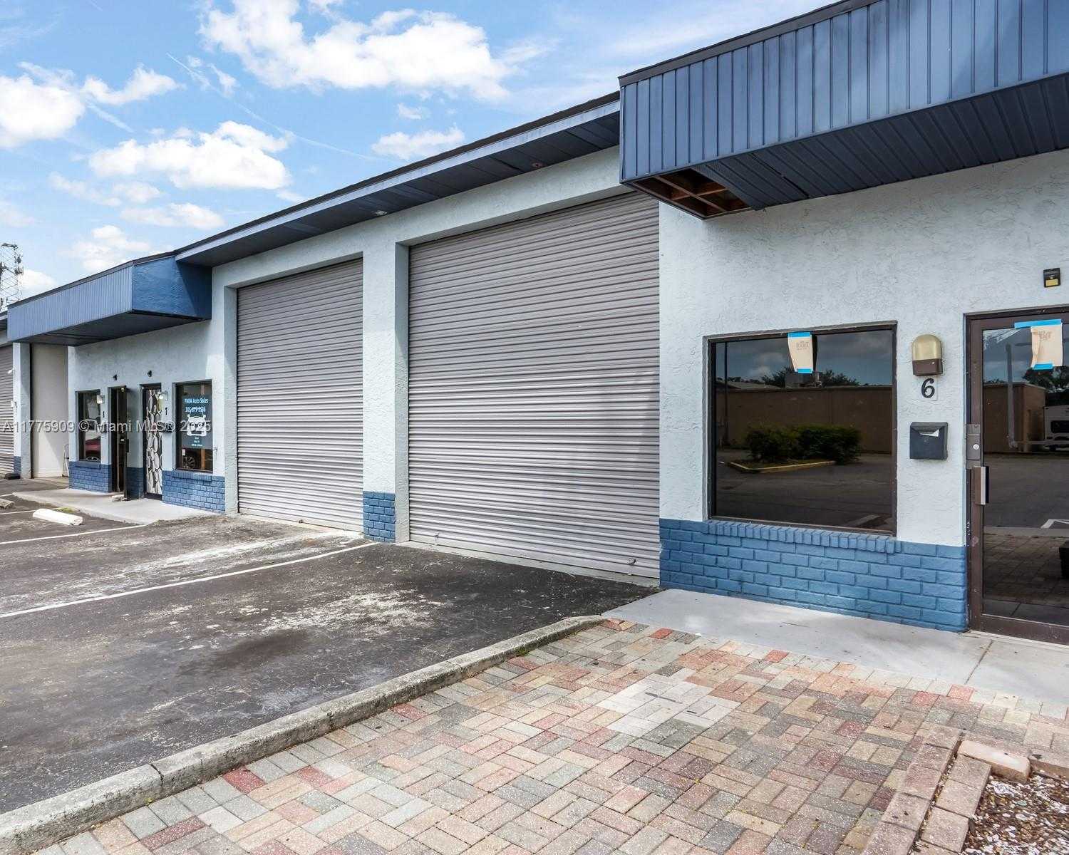 Small Image of 3775 FOWLER ST, Fort Myers Number 36