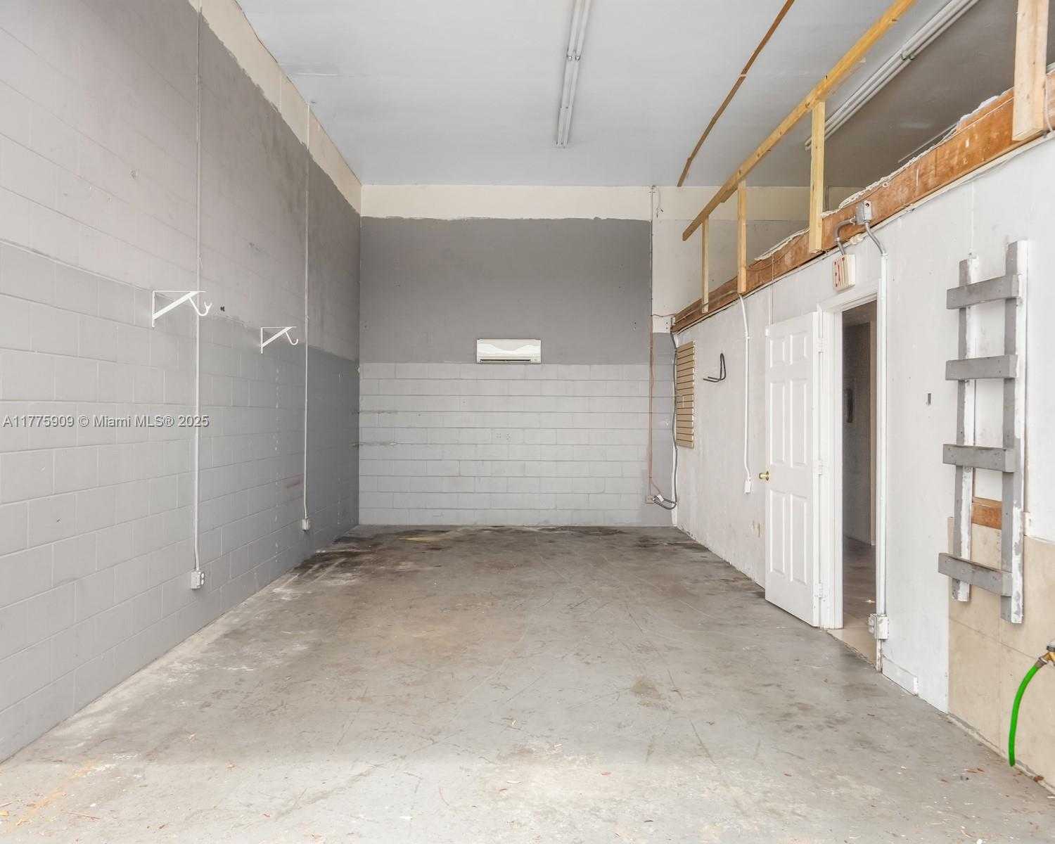 Small Image of 3775 FOWLER ST, Fort Myers Number 39