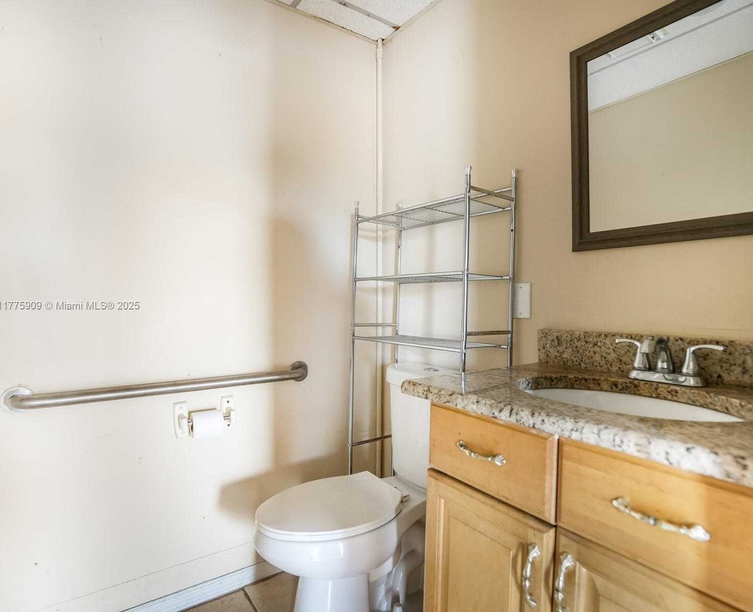 Small Image of 3775 FOWLER ST, Fort Myers Number 49