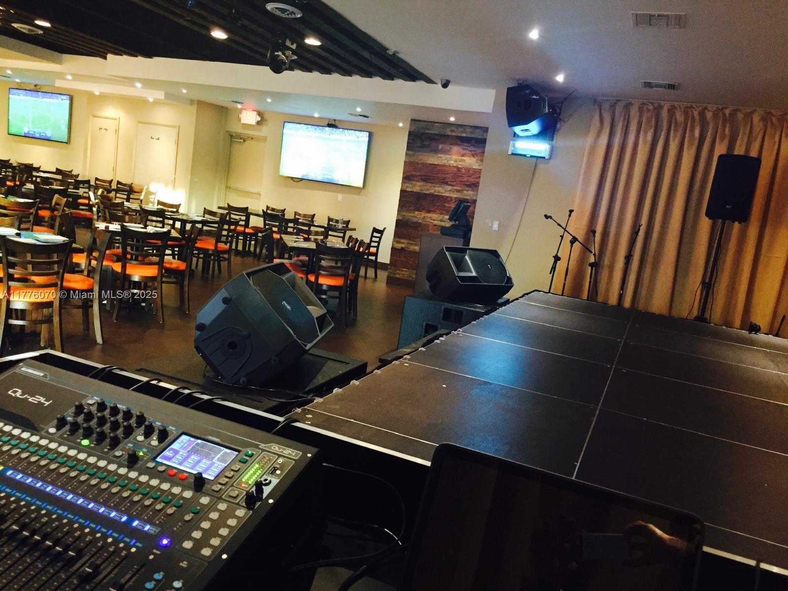 Small Image of 5401 NORTH WEST 79TH AVE, Doral Number 10