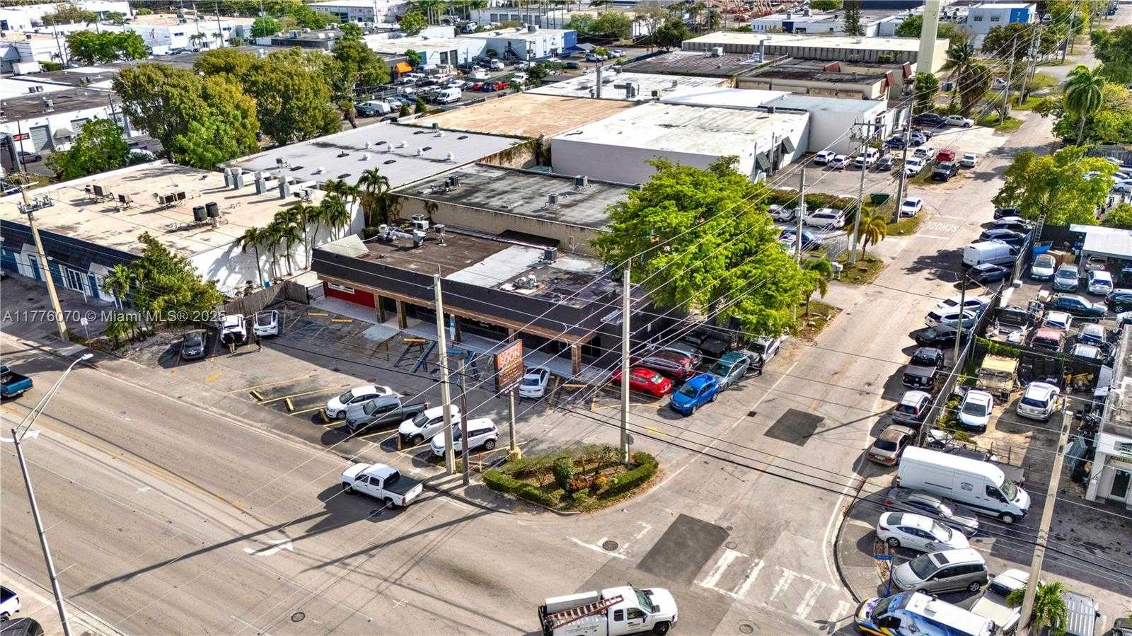 Small Image of 5401 NORTH WEST 79TH AVE, Doral Number 2
