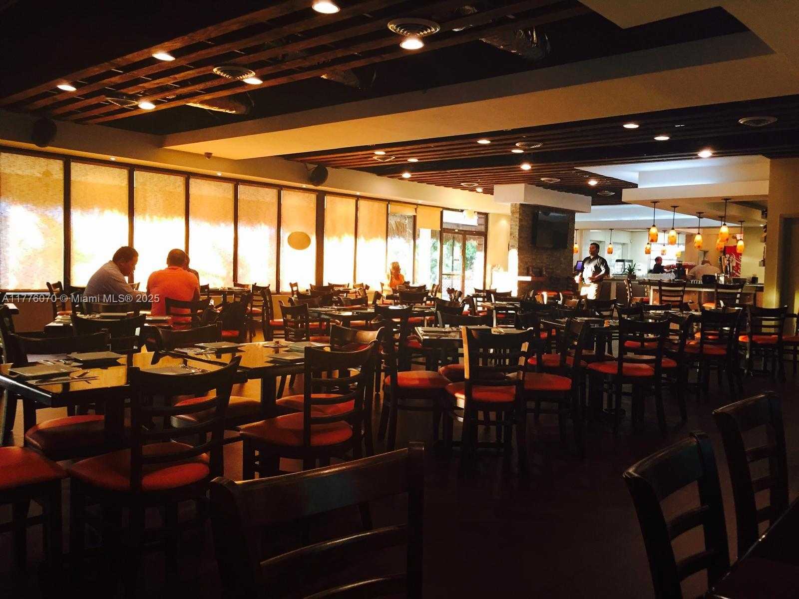 Small Image of 5401 NORTH WEST 79TH AVE, Doral Number 7