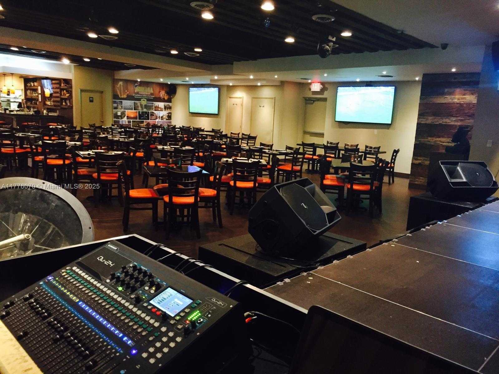 Small Image of 5401 NORTH WEST 79TH AVE, Doral Number 8