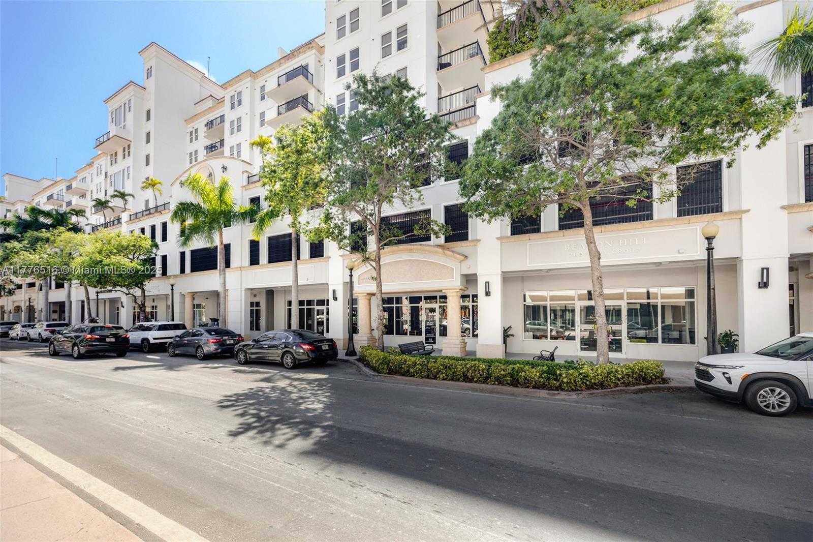 Small Image of 4100 SALZEDO ST #18, Coral Gables Number 2