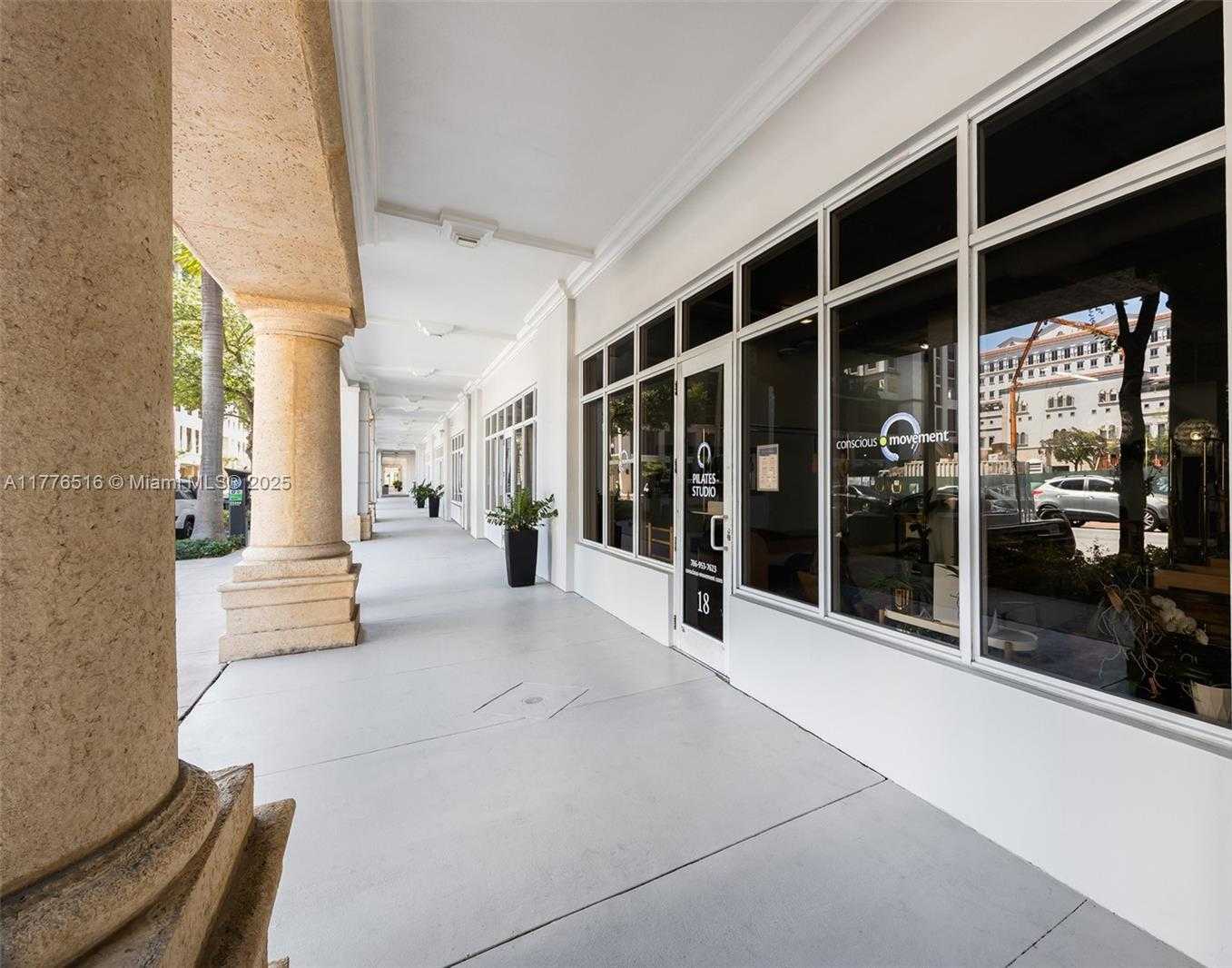 Small Image of 4100 SALZEDO ST #18, Coral Gables Number 6