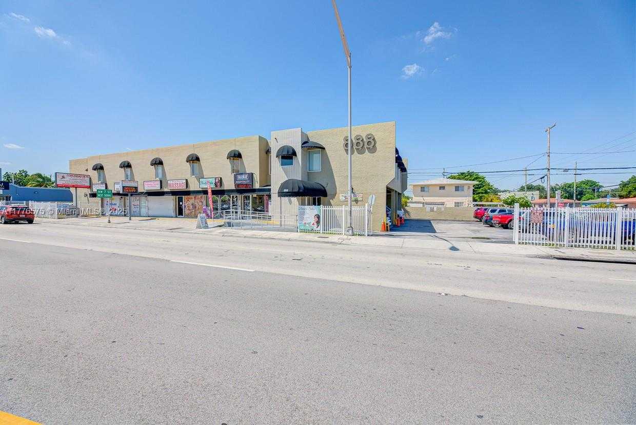 Small Image of 888 NORTH WEST 27TH AVE #5-6, Miami Number 4