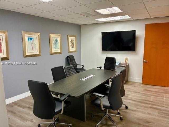 Small Image of 1000 BRICKELL AVE #2E, Miami Number 5