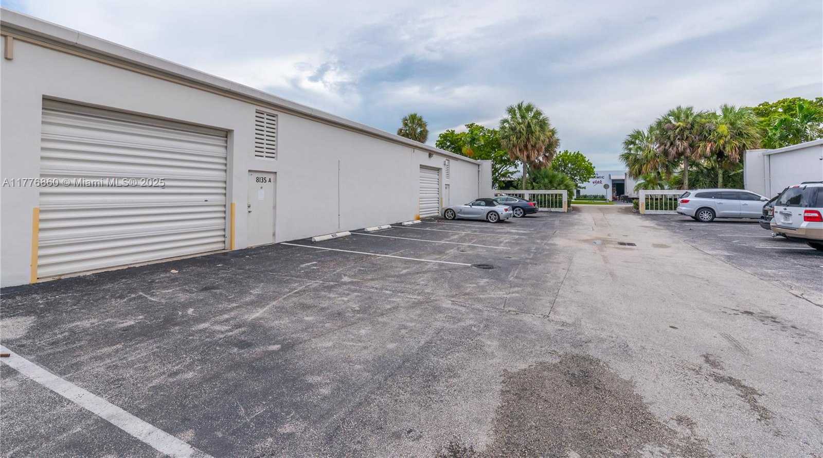 Small Image of 8135 NW 33rd St, Doral, FL 33122, USA Number 11