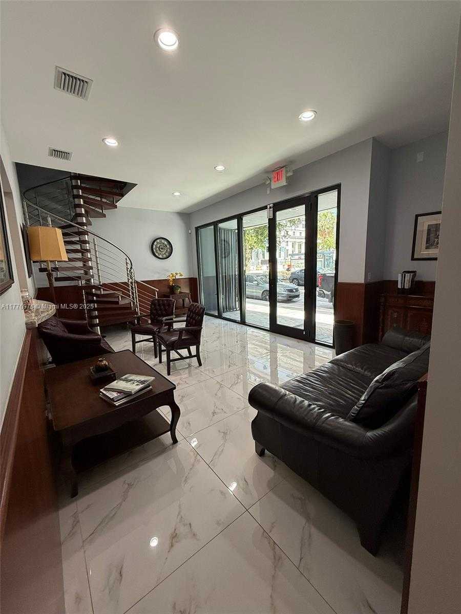 Small Image of 16 SOUTH WEST 1ST AVE, Miami Number 4
