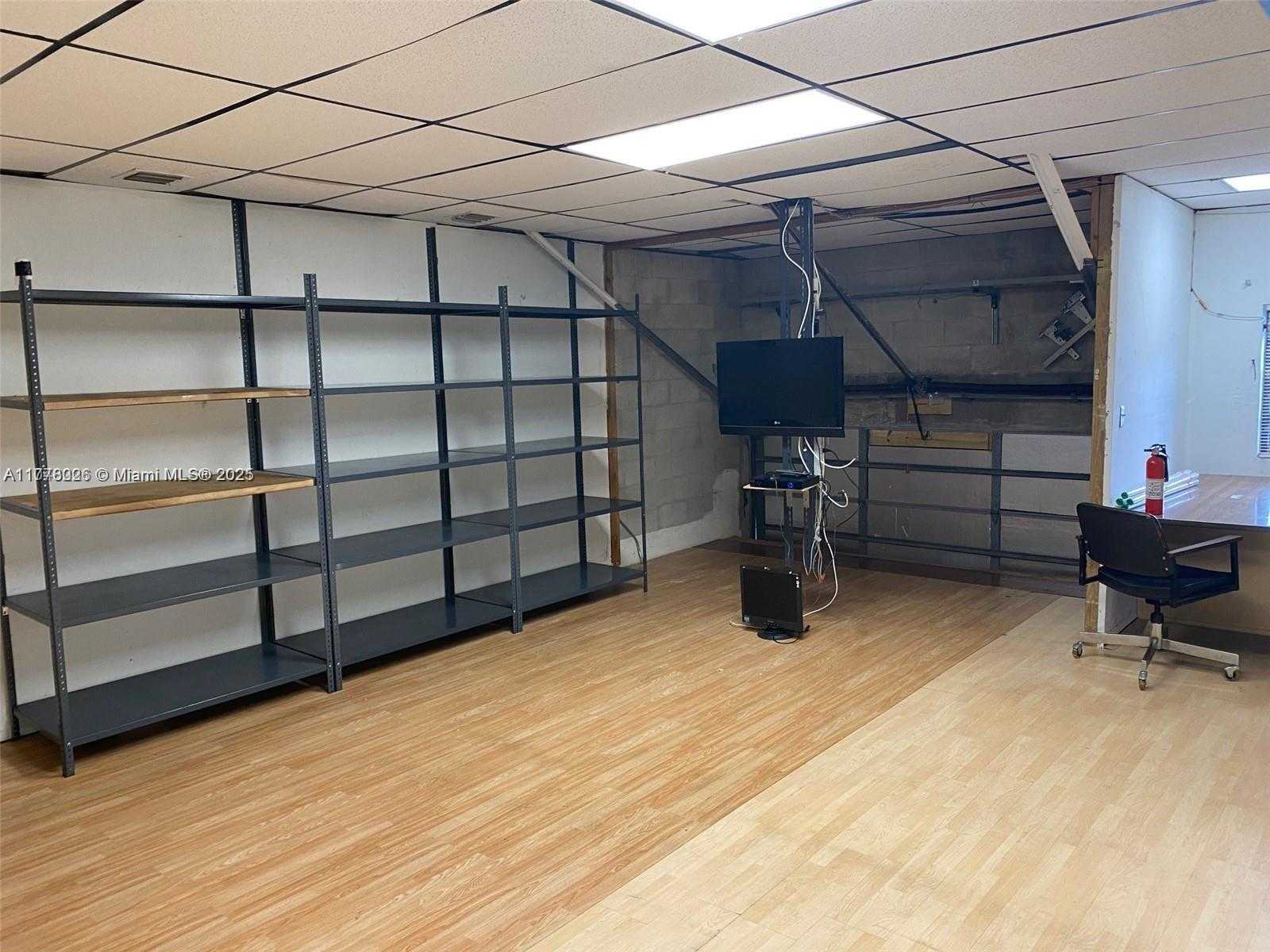 Small Image of 12174 SOUTH WEST 131ST AVE, Miami Number 15