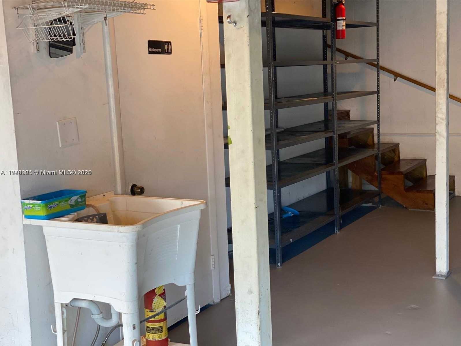 Small Image of 12174 SOUTH WEST 131ST AVE, Miami Number 4