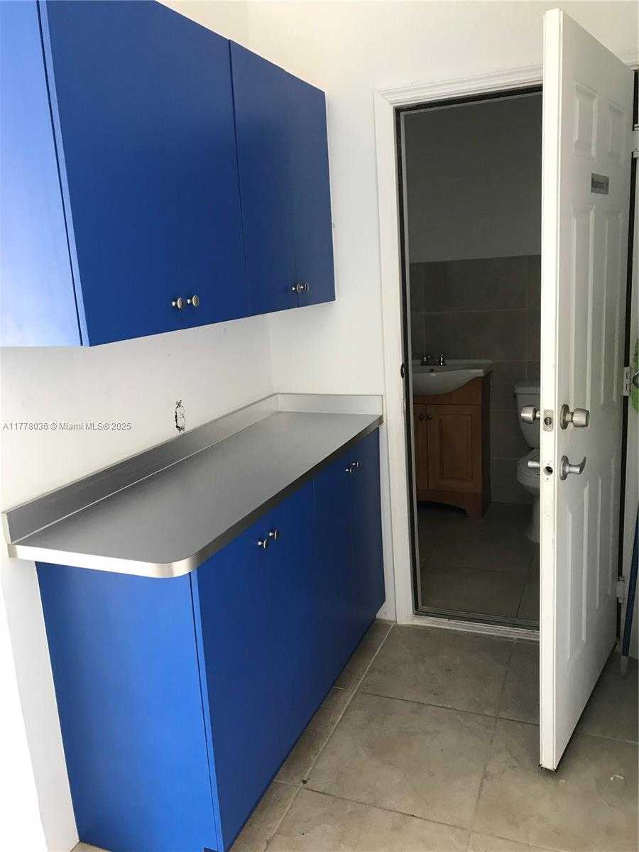 Small Image of 12107 SOUTH WEST 131ST AVE, Miami Number 3