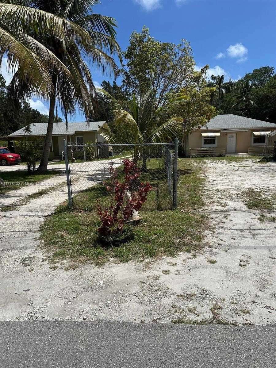 Small Image of 15003 NORTH EAST 8TH AVE, Miami Number 2