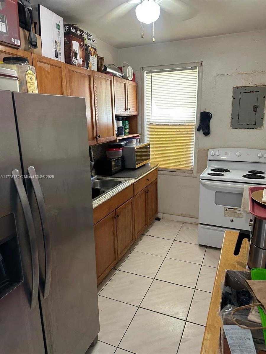 Small Image of 15003 NORTH EAST 8TH AVE, Miami Number 8
