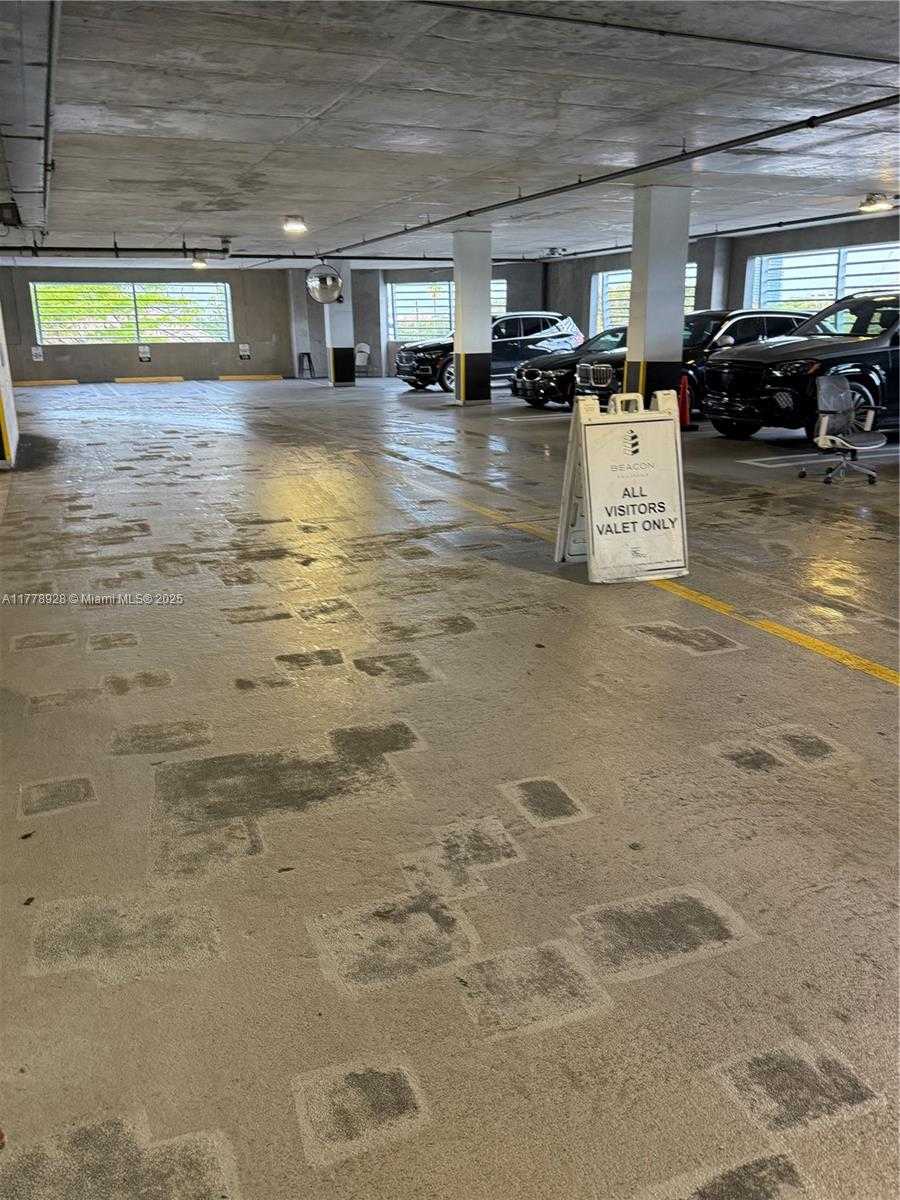 Imagen de Pequeño Objeto