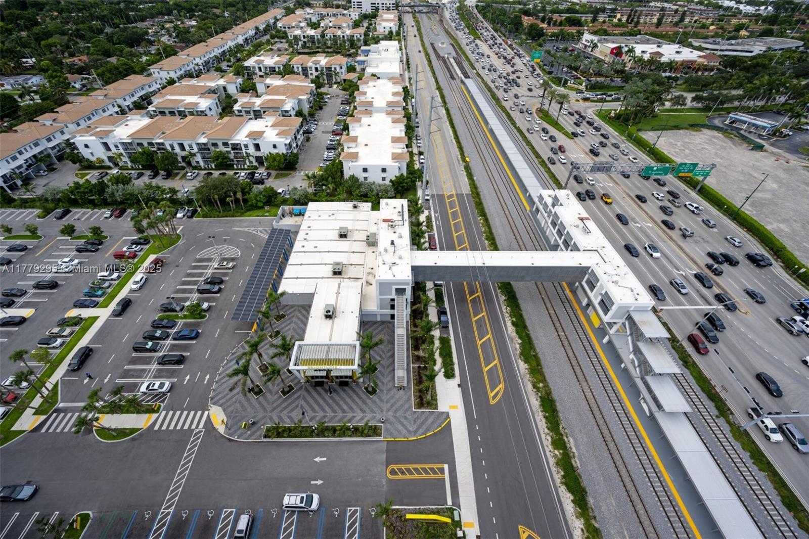 Small Image of 19790 WEST DIXIE HWY #609, Aventura Number 20